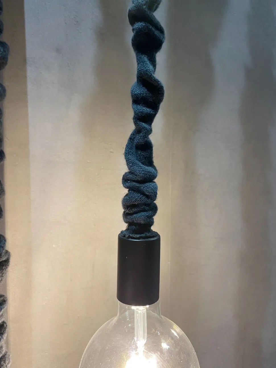 Lampada a sospensione Liana Tomasella con un ribasso esclusivo