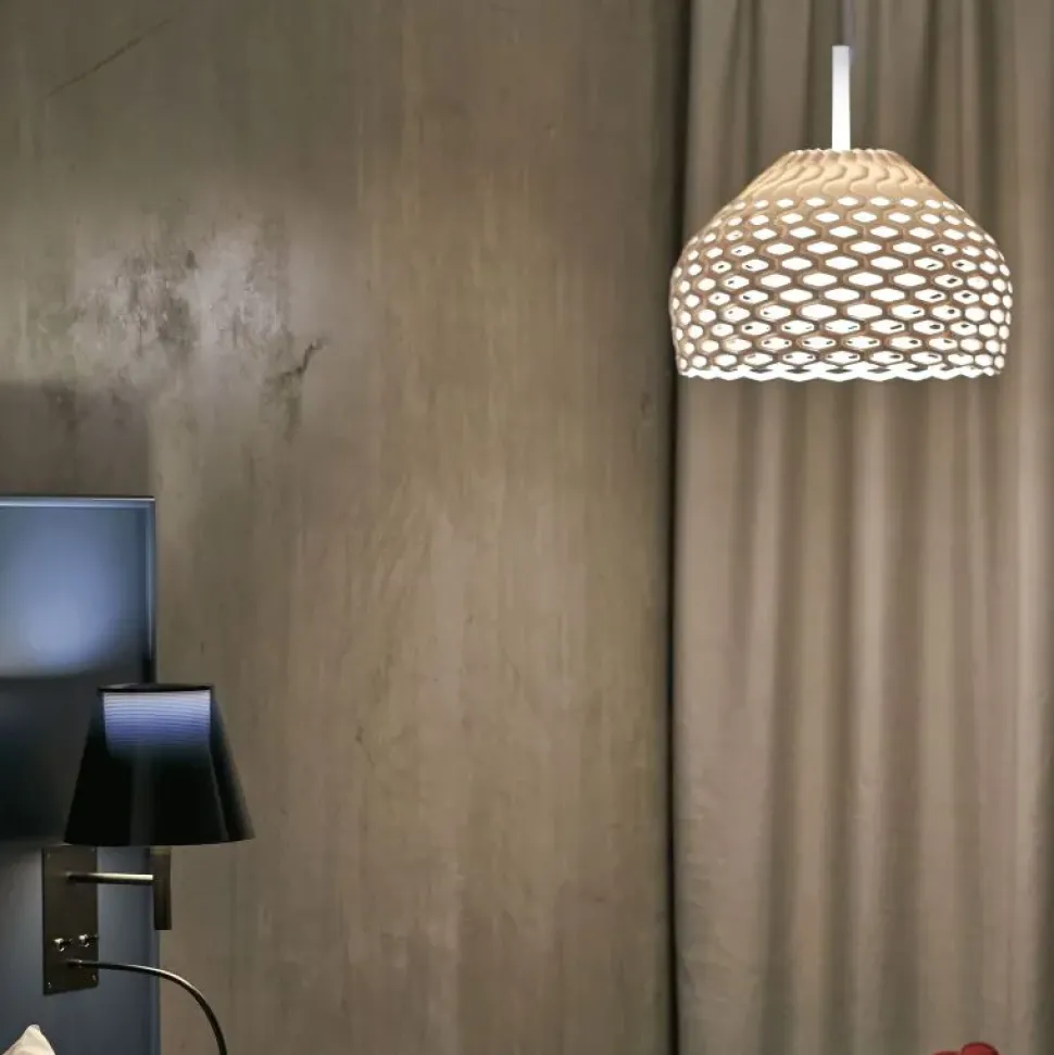 Lampada a sospensione Tatou s2 Flos a prezzo Outlet