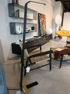 Lampada Collezione esclusiva Nastro floor 563.61 a PREZZI OUTLET