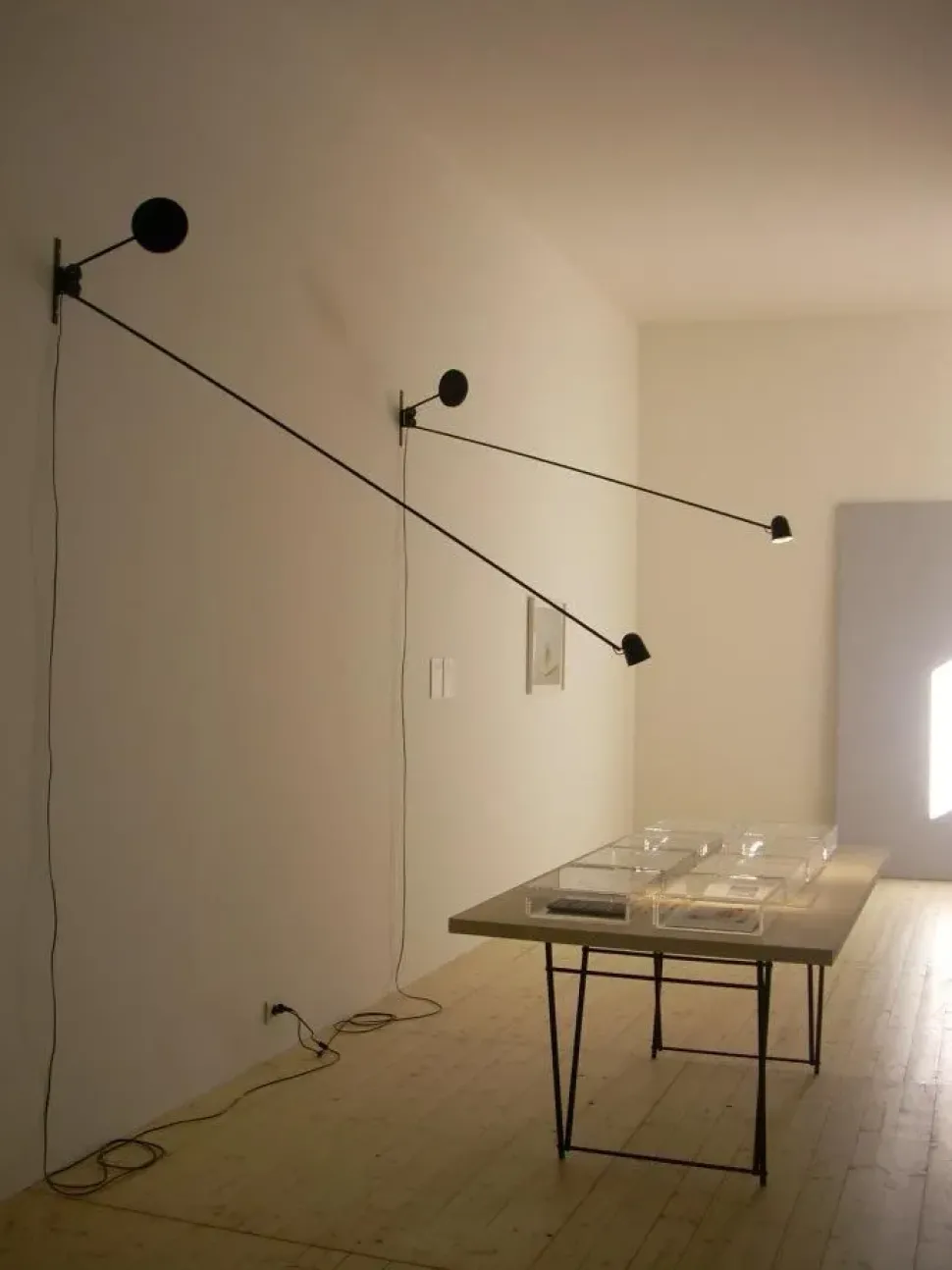 Lampada da parete Counterbalance Luceplan in Offerta Outlet