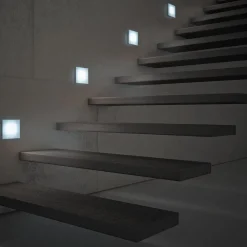 Lampada da parete Sole Fontana, offerta outlet per progettisti interni.