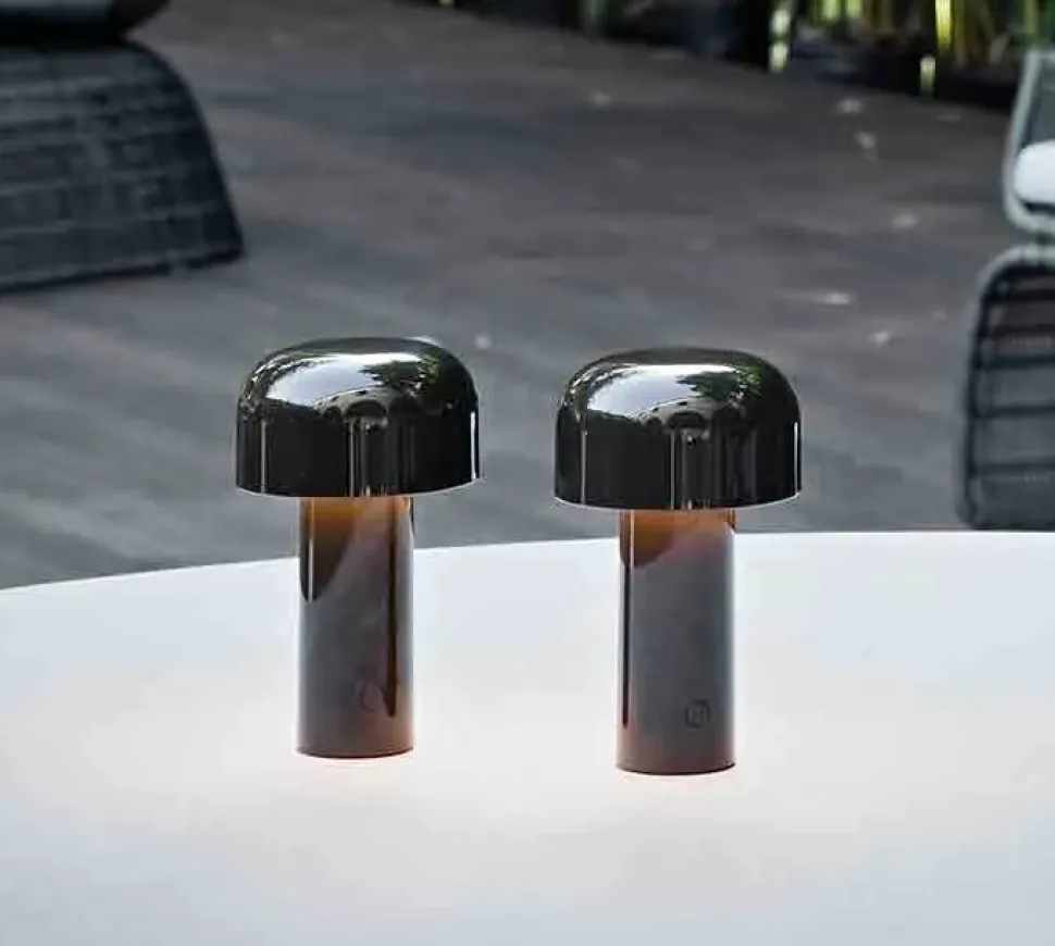 Lampada da tavolo Bellhop Flos a prezzo Outlet