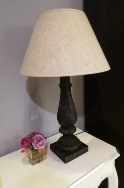 Lampada da tavolo Giulia Cantori con un ribasso esclusivo