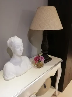 Lampada da tavolo Giulia Cantori con un ribasso esclusivo