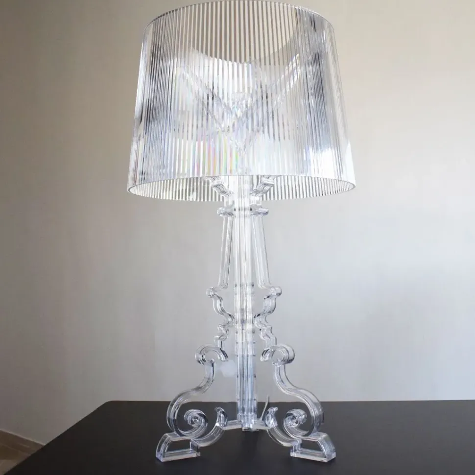 Lampada da tavolo in plastica Bourgie Kartell a prezzo Outlet