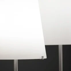 Lampada da tavolo 3247ta e Fontana arte in Offerta Outlet.