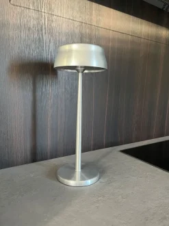 Lampada da tavolo Zafferano Sister light stile Design a prezzi outlet