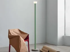 Lampada da terra Bellhop floor Flos a prezzo Outlet