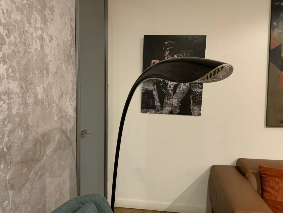 Lampada da terra Doride Artemide a prezzo scontato