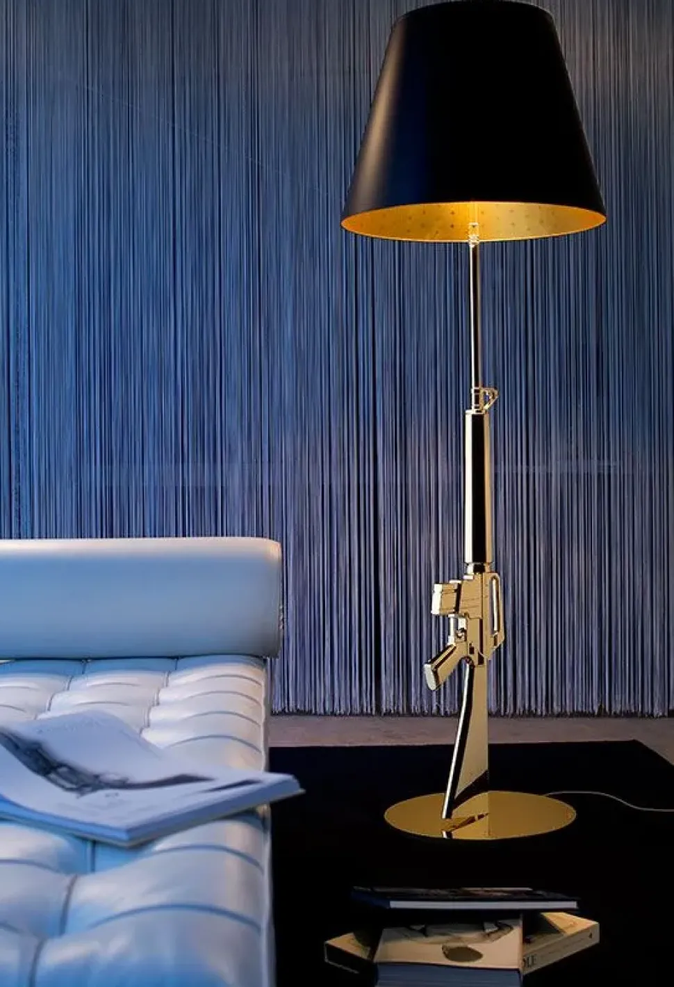 Lampada da terra Guns lounge gun terra Flos a prezzo Outlet