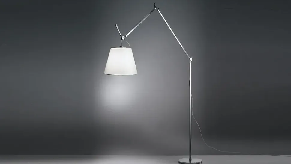 Lampada da terra in metallo Lampada tolomeo mega Artemide a prezzo Outlet