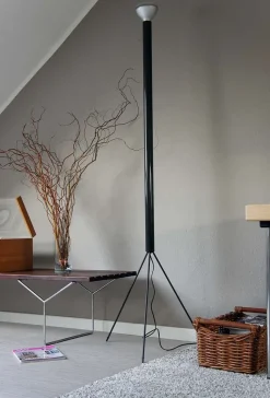 Lampada da terra Luminator Flos a prezzo Outlet