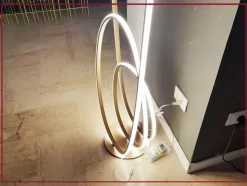 Lampada da terra Ondaluce Golden stile Design con forte sconto