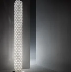 Lampada da terra stile Design Charlotte Slamp in saldo