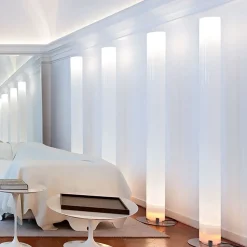 Lampada da terra Stylos Flos a prezzo Outlet