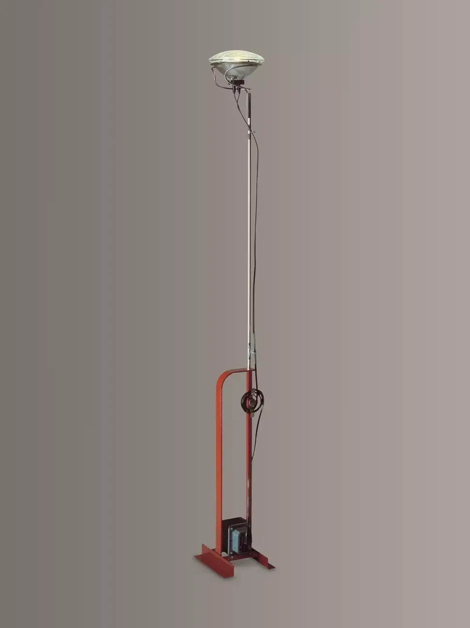 Lampada da terra Toio led Flos in Offerta Outlet