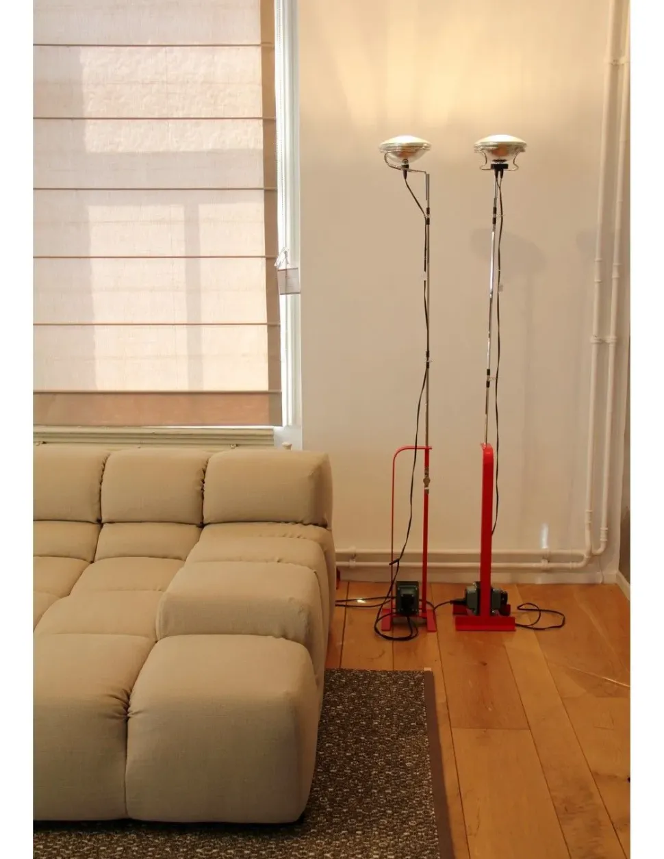 Lampada da terra Toio led Flos in Offerta Outlet