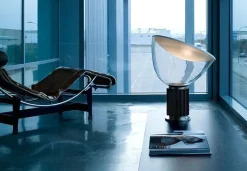 Lampada Flos taccia small Flos in OFFERTA OUTLET