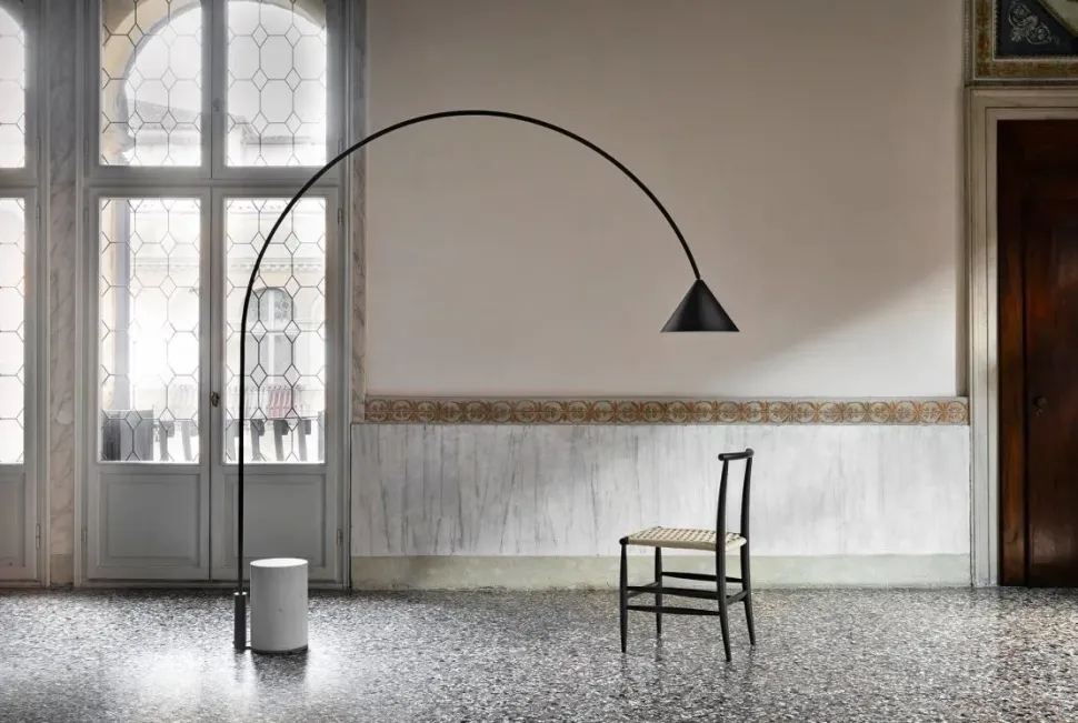 Lampada Miniforms Ozz floor a PREZZI OUTLET