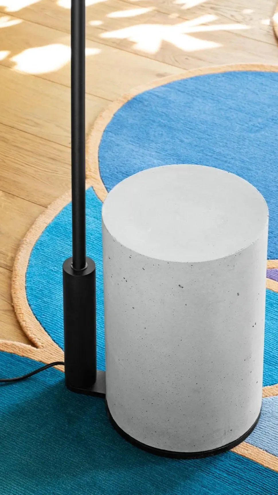 Lampada Miniforms Ozz floor a PREZZI OUTLET