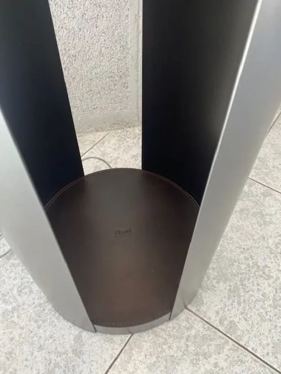 Lampada Softwing Flou in metallo a prezzo Outlet.