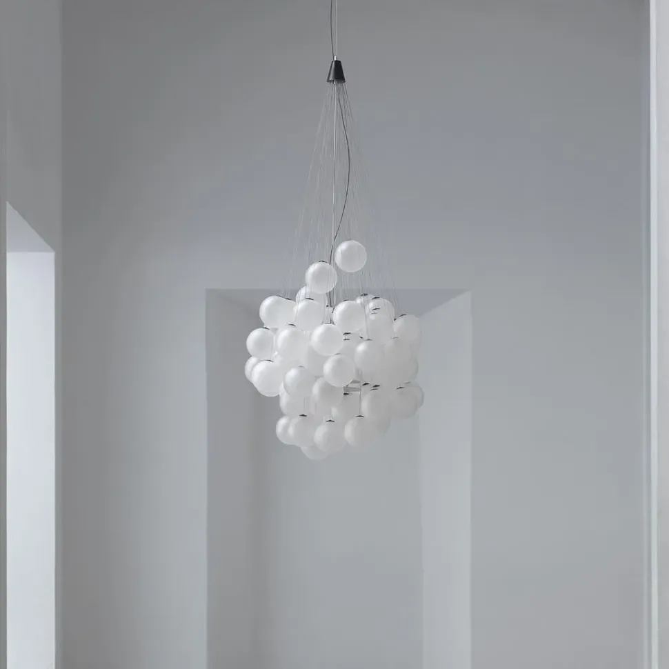 Lampada Stochastic Luceplan a prezzo Outlet! Rinnova l'arredo!