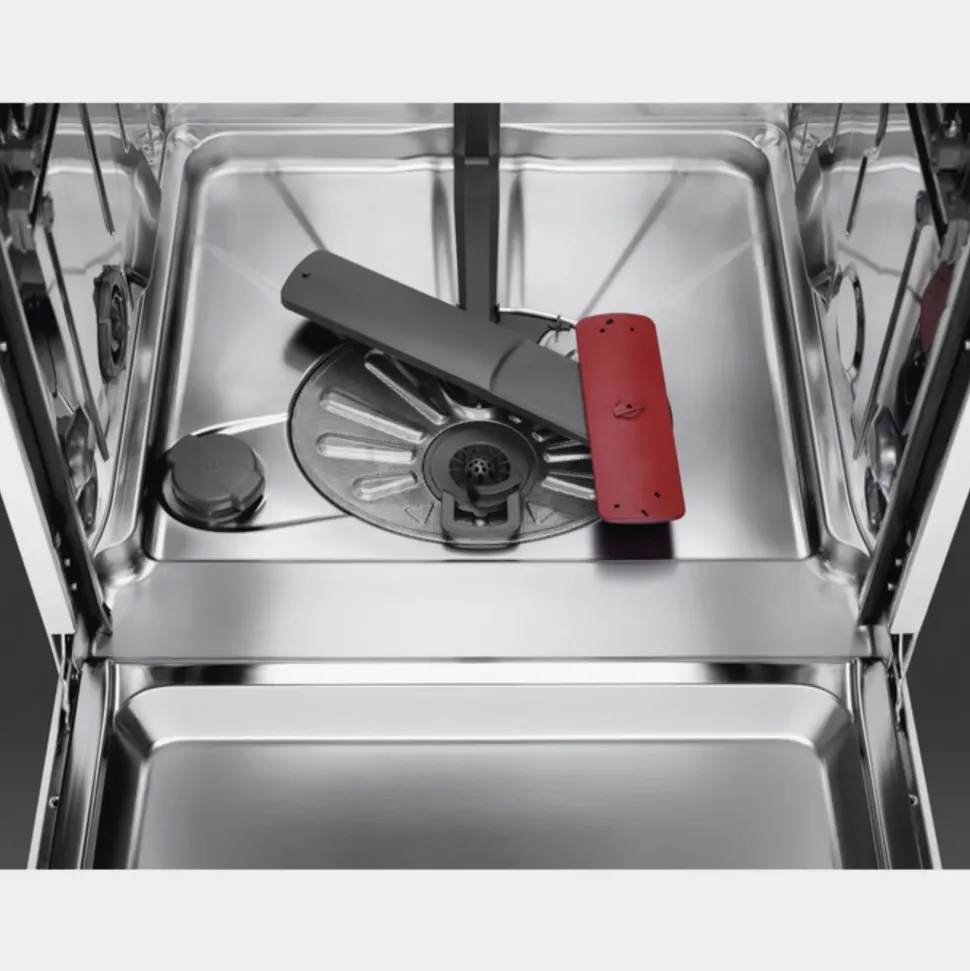 Lavastoviglie Fsk 73737 p Aeg con forte sconto