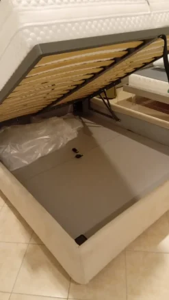 Letto Allen di Le comfort scontato del 40%