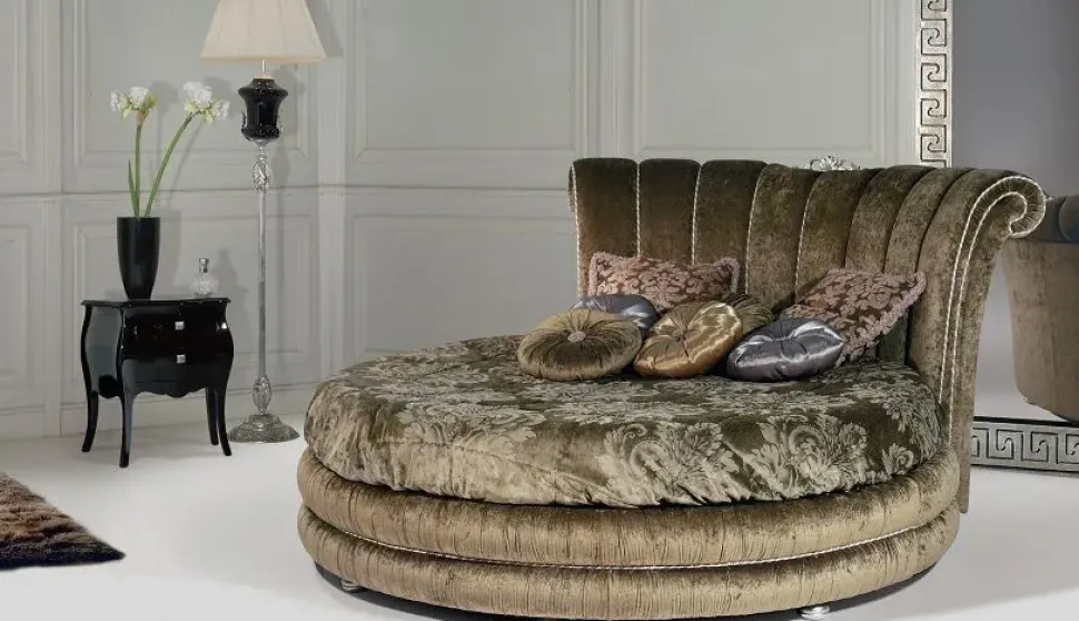 Letto classico con giroletto Letto principe luxury italia Md work a prezzo scontato