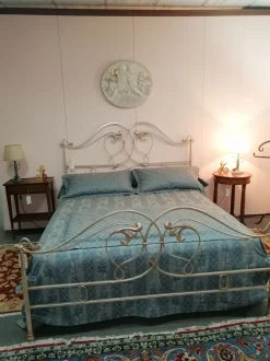 Letto classico con pediera Myrtus Giusti portos a prezzo ribassato