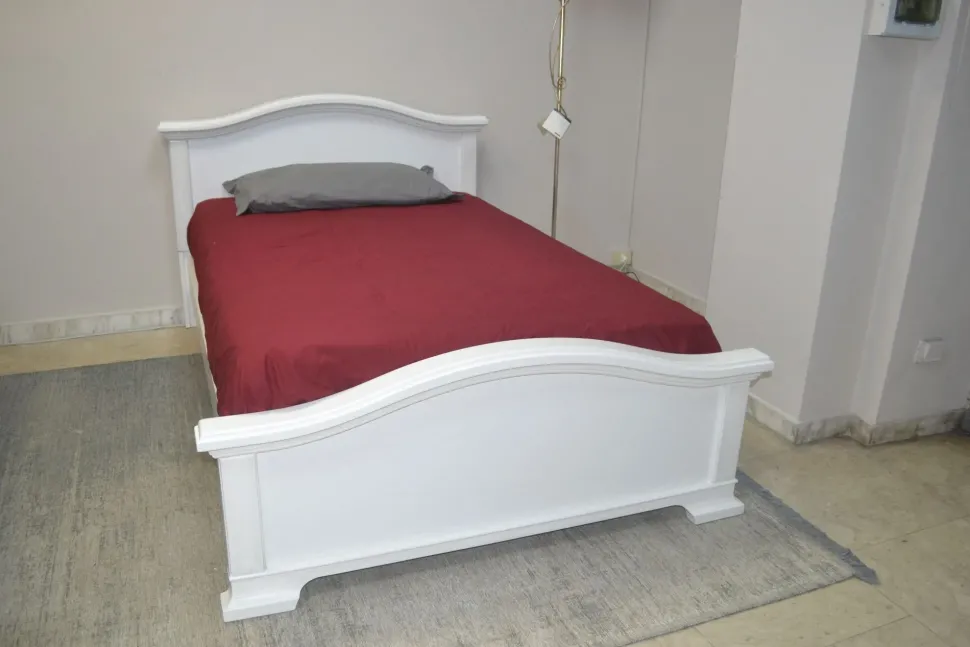Letto classico con pediera Licia Arcadia by colombini a prezzo ribassato