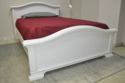 Letto classico con pediera Licia Arcadia by colombini a prezzo ribassato