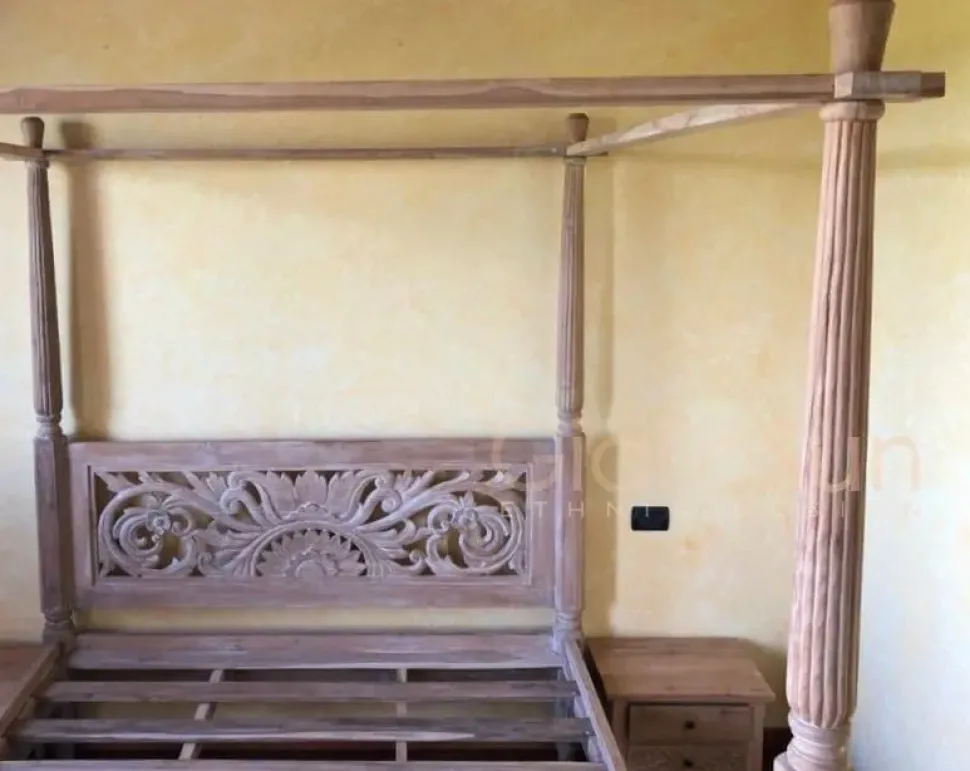 Letto classico Oriente Outlet etnico scontato 31%