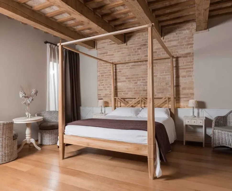 Letto Country- chic in teak massello di Outlet etnico scontato del 22%