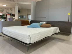 Letto design a scomparsa Letto novo Voltan a prezzo ribassato