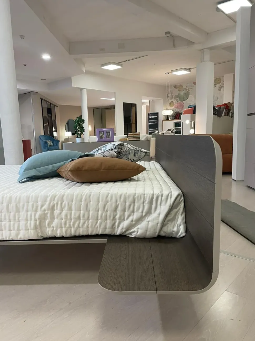 Letto design a scomparsa Letto novo Voltan a prezzo ribassato