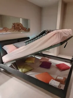 Letto design con contenitore Wiki con contenitore a box V&nice a prezzo scontato