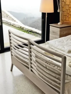 Letto design con gambe * p-110 Dale a prezzo ribassato