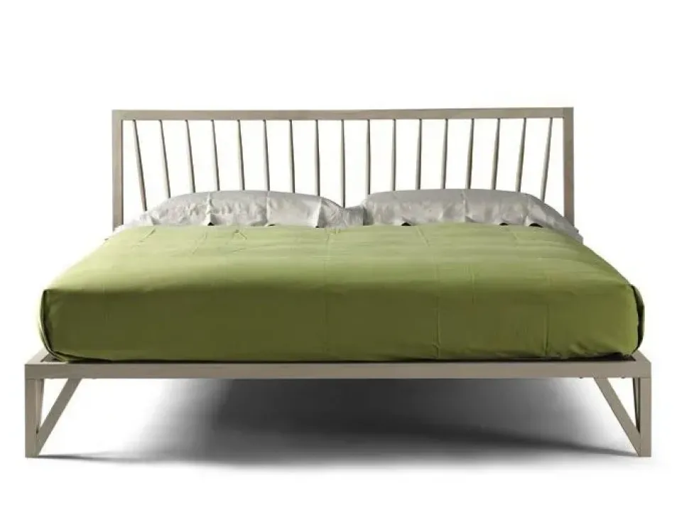 Letto design con gambe * p-120 Dale a prezzo scontato