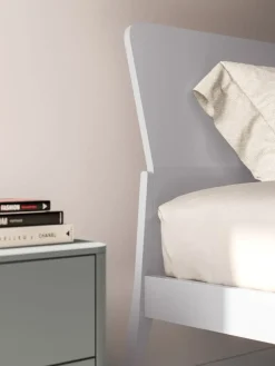 Letto design con gambe Letto matrimoniale modello larissa Orme a prezzo ribassato