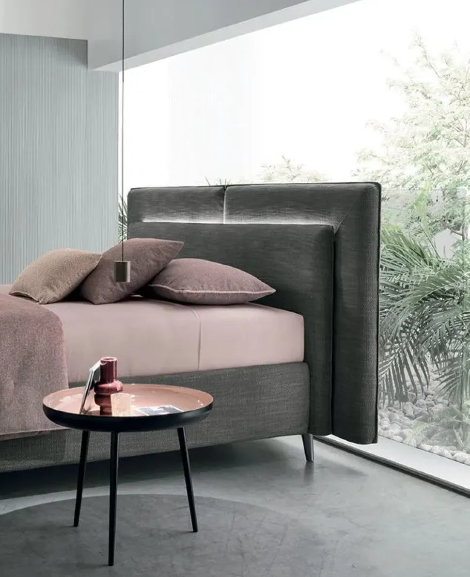 Letto design con giroletto Monroe V&nice a prezzo ribassato