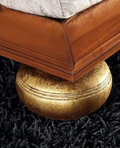 Letto design con piedini Modello milano-roma Artigianale a prezzo ribassato