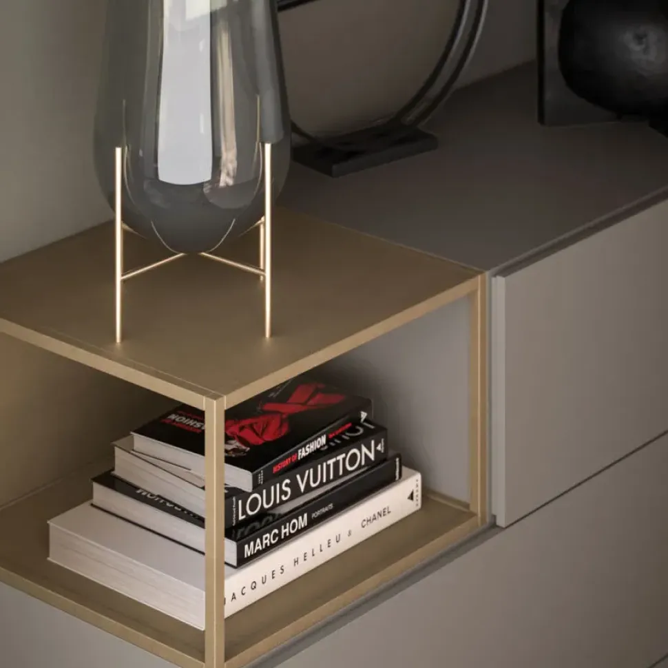 Letto design con piedini giako compongo night 05 Orme a prezzo scontato