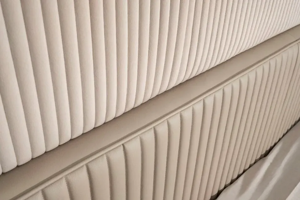 Letto design Luxury pelle e ottone Md work con un ribasso esclusivo