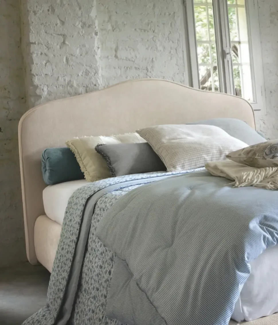 Letto imbottito Althea V&nice, scontato. Comfort assicurato!