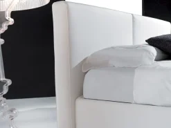 Letto imbottito con contenitore Porto Artigianale a prezzo ribassato