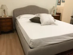 Letto imbottito con contenitore Medea  Twils a prezzo ribassato