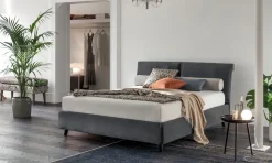 Letto imbottito con contenitore River V&nice a prezzo ribassato