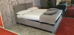 Letto imbottito con contenitore So pop motorizzato Noctis a prezzo ribassato