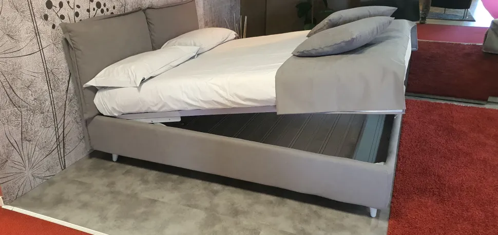 Letto imbottito con contenitore So pop motorizzato Noctis a prezzo ribassato